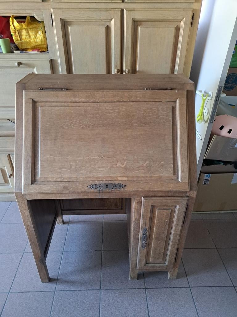 Oude antieke secretaire, Ophalen