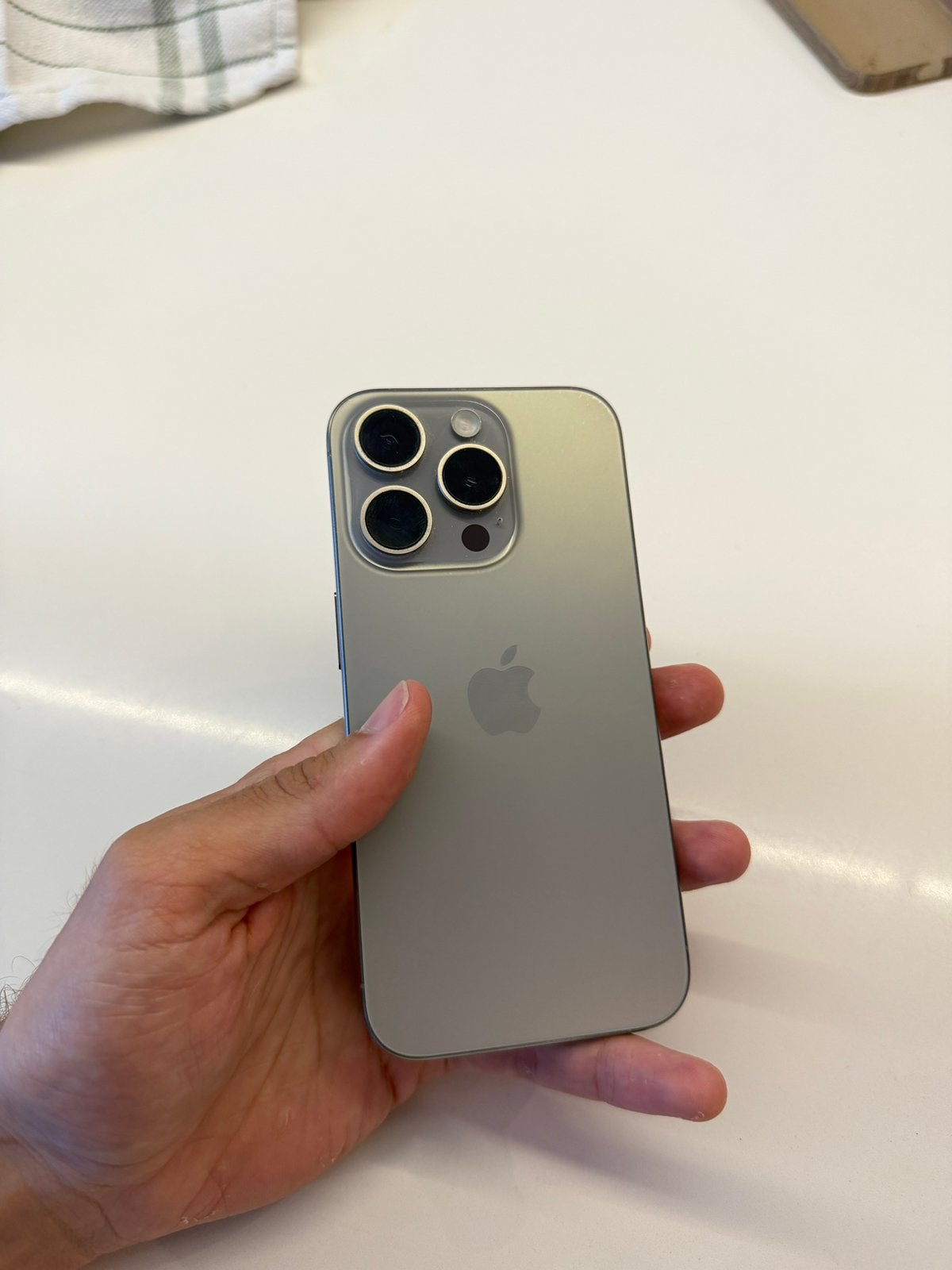 Iphone 15 Pro (Zilver), Telecommunicatie, Mobiele telefoons | Apple iPhone, Ophalen, 128 GB, IPhone 15, Zo goed als nieuw
