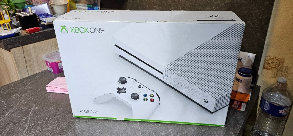 Xbox one s 500 GB in doos, Ophalen of Verzenden, Gebruikt, Xbox One