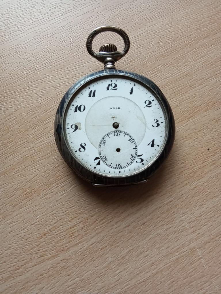 Montre en argent, Enlèvement, Argent
