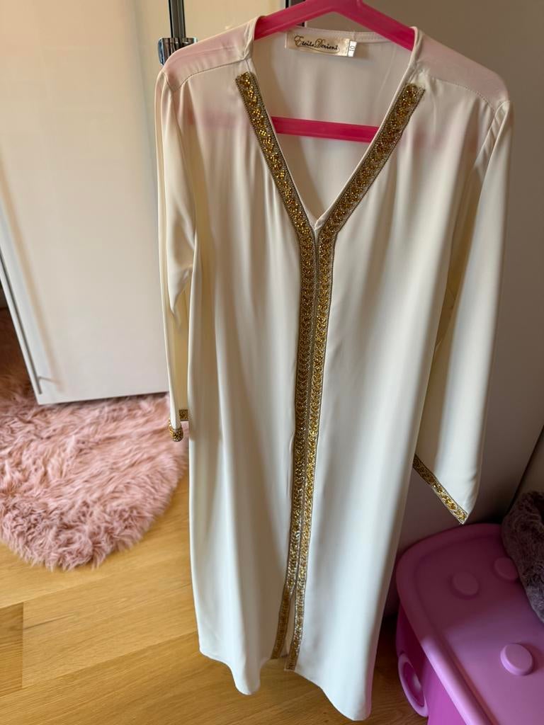 Caftan beige & doree festif, Enlèvement, Comme neuf, Fille, Robe ou Jupe