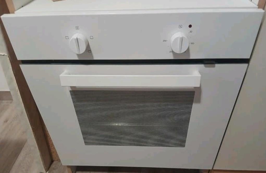 Ikea lagan oven met grillfunctie zo goed als nieuw, Elektronische apparatuur, Ovens, Ophalen