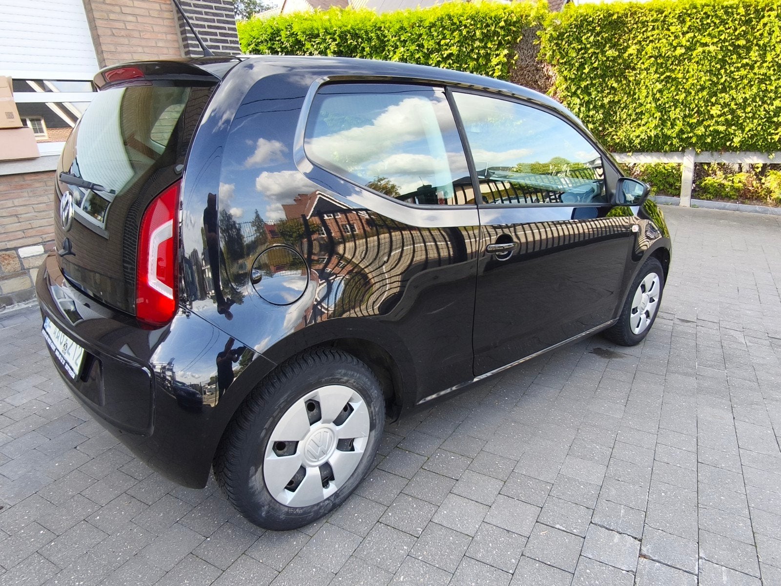 Volkswagen up, Achat, Entreprise, Ordinateur de bord, https://public.car-pass.be/verify/6593-4664-2631