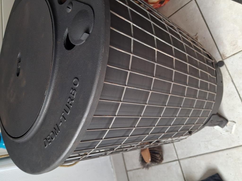 DEOM TURBO PM4 ÉTAT IMPECCABLE  !! TOUT EN FONTE, Moins de 60 cm, Comme neuf, Haut rendement (HR), Poêle