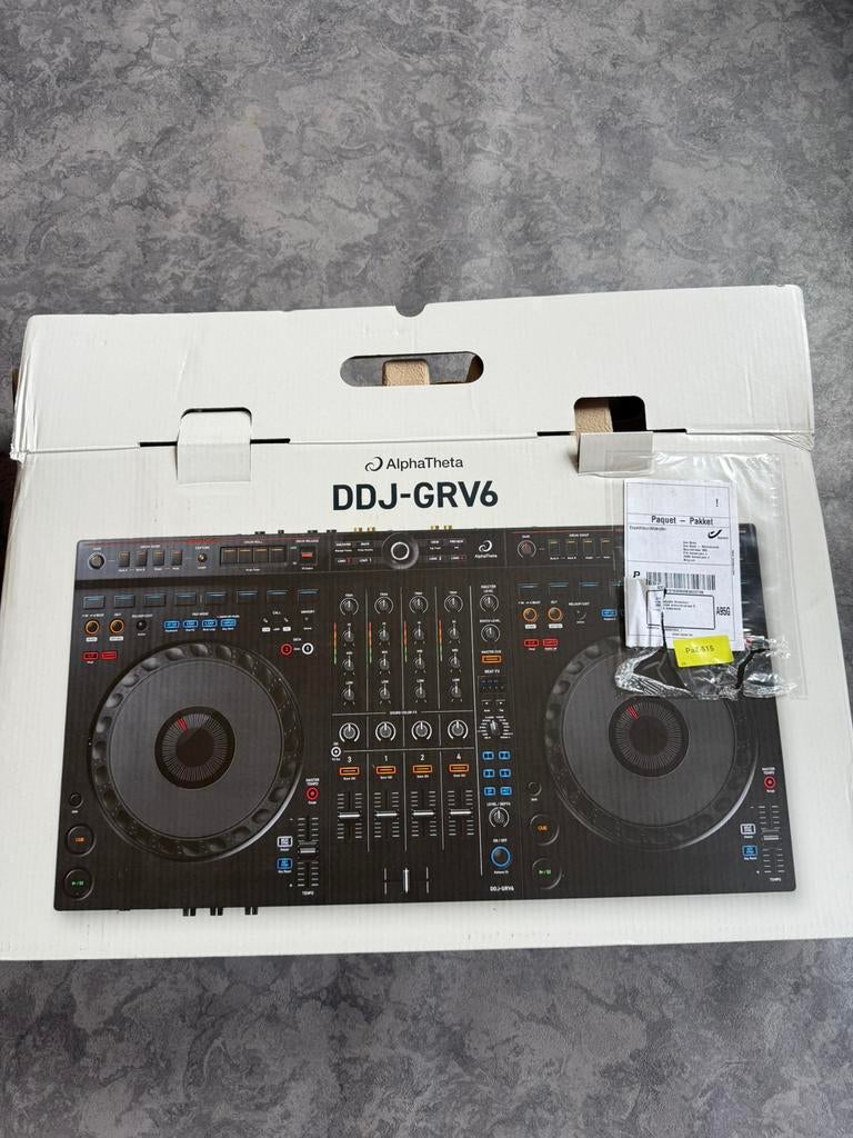 Table de mixage DJ AlphaTheta DDJ-GRV6, Enlèvement, Comme neuf