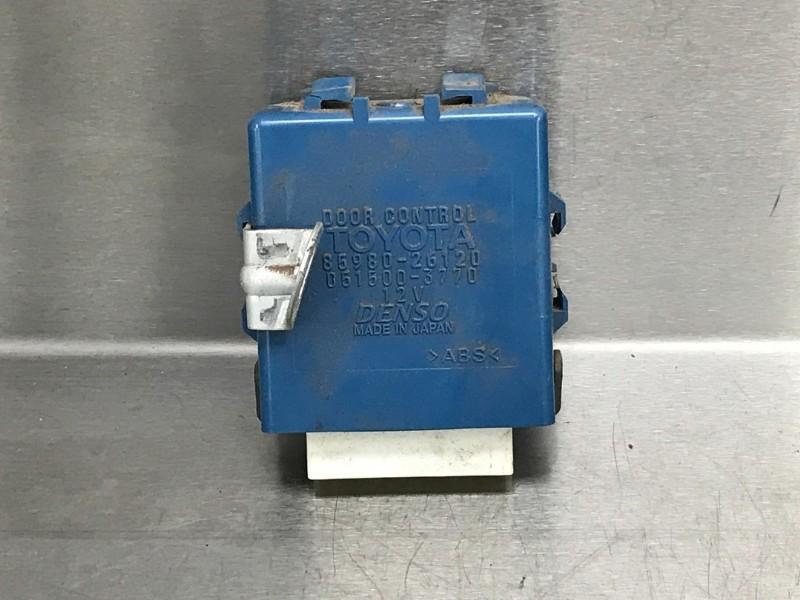 ORDINATEUR VEROUILLAGE CENTRALISE HiAce II (|8598026120|), Autos : Pièces & Accessoires, Électronique & Câbles, Toyota, Utilisé