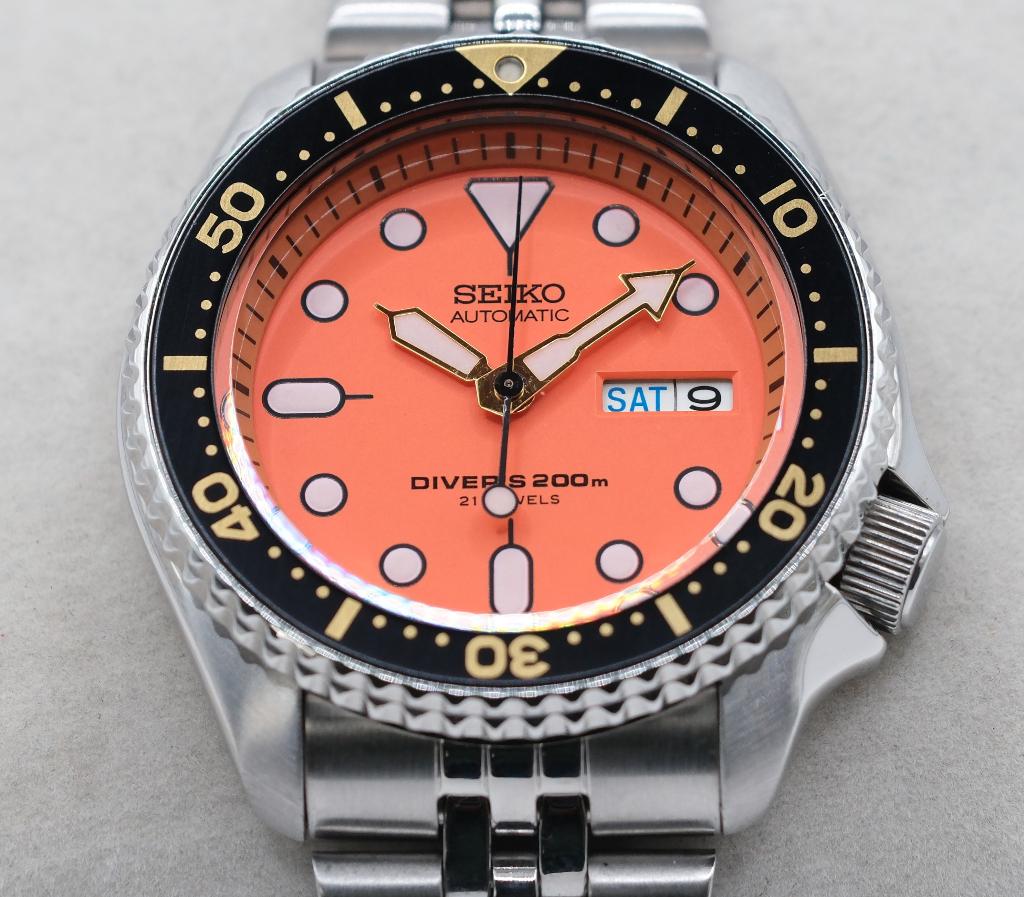 Seiko SKX011 J2 "Diver's 200m" + Bracelet Caoutchouc, Enlèvement ou Envoi, Comme neuf