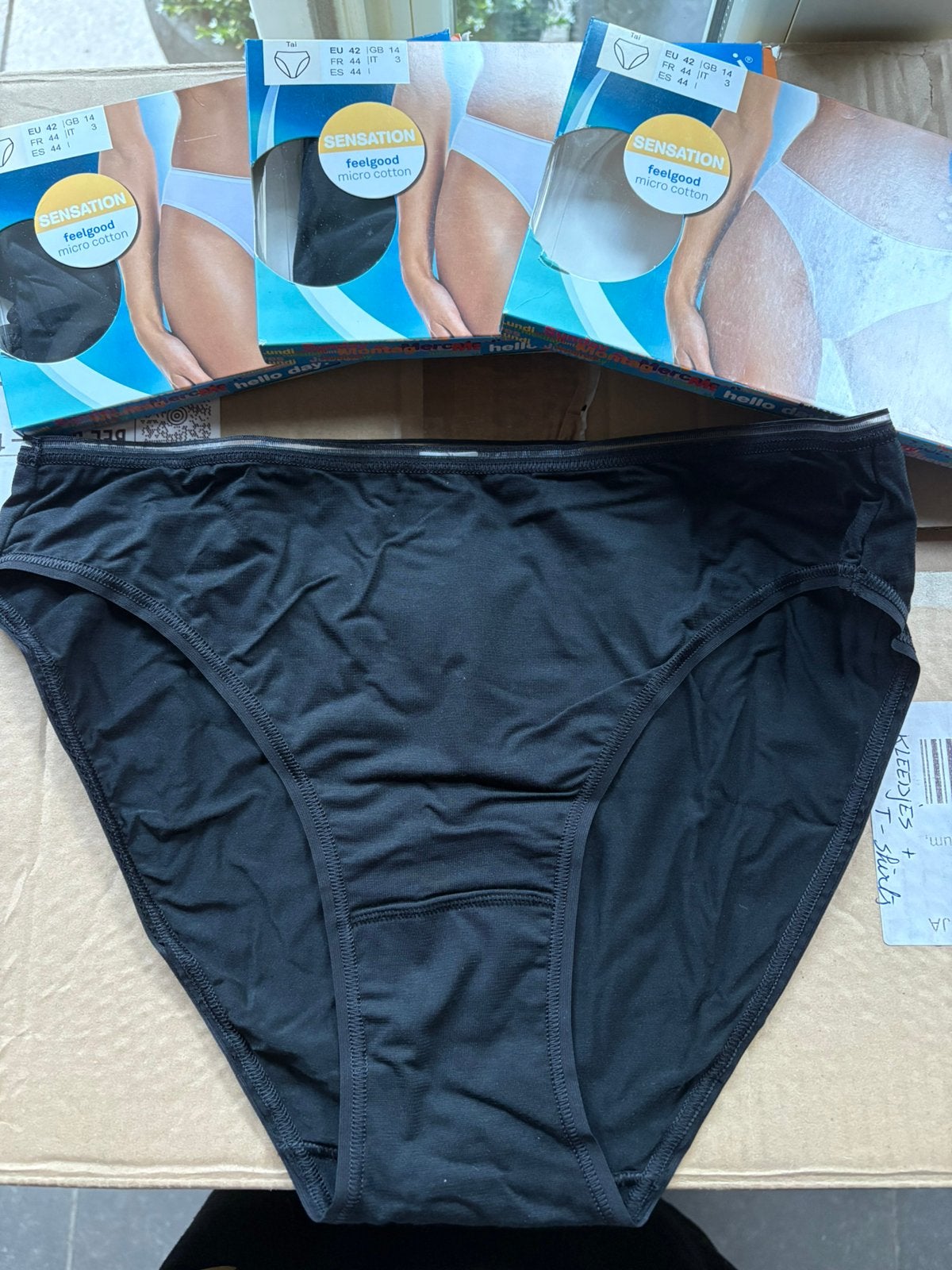 3 nouveaux slips noirs de la marque Sloggi (42/XL)., Enlèvement ou Envoi, Noir, Slip