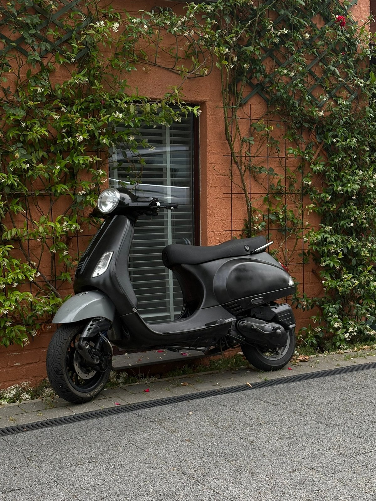 Vespa lx sp 70 s2, Fietsen en Brommers, Scooters | Vespa, Zo goed als nieuw, Vespa LX, Klasse A (25 km/u), Tweetakt, Ophalen