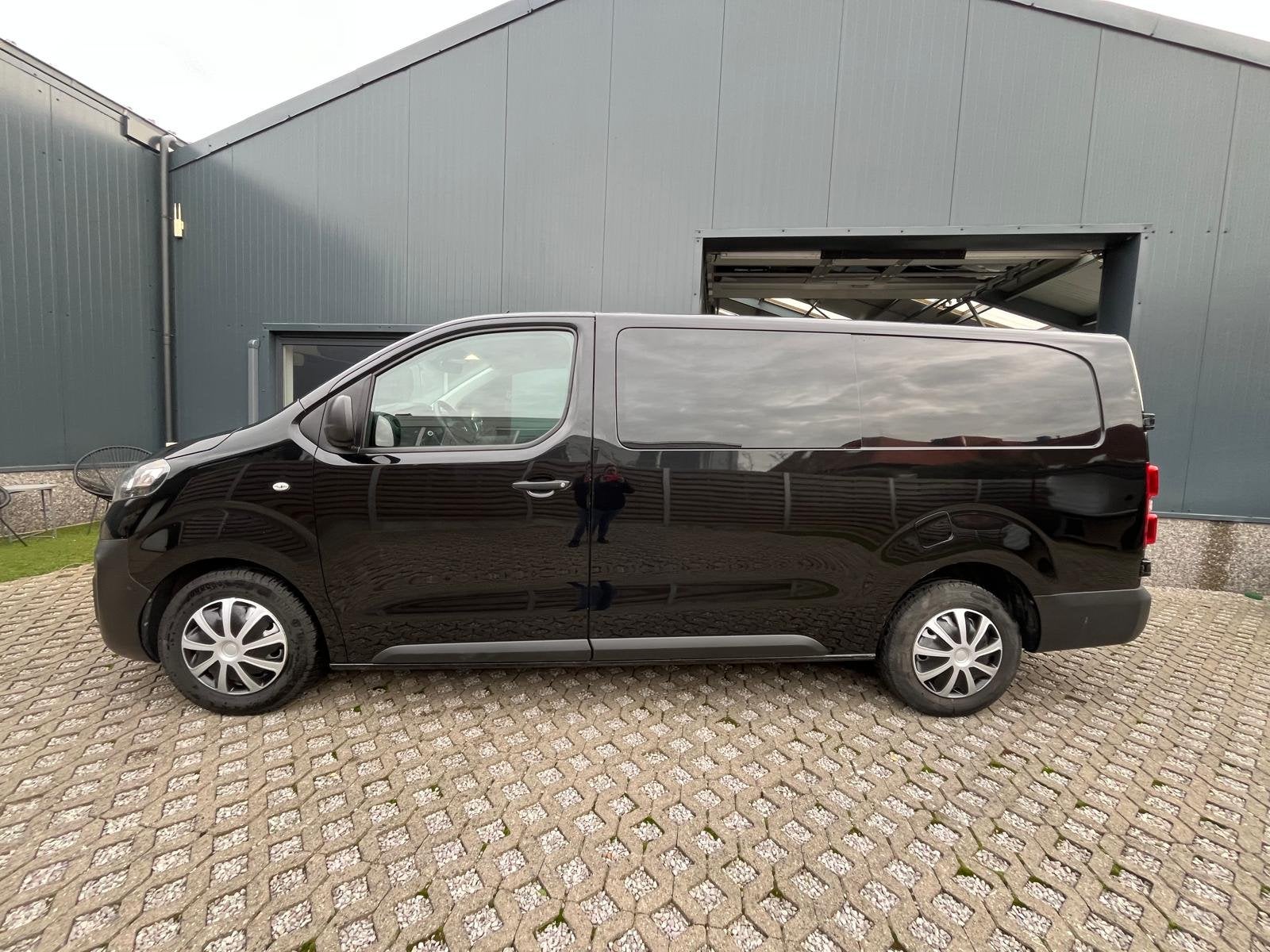 Opel Vivaro Dubbele cabine 6 plaatsen - 20578€+btw, Auto's, Opel, 4 cilinders, Zwart, Bedrijf, Overige carrosserie