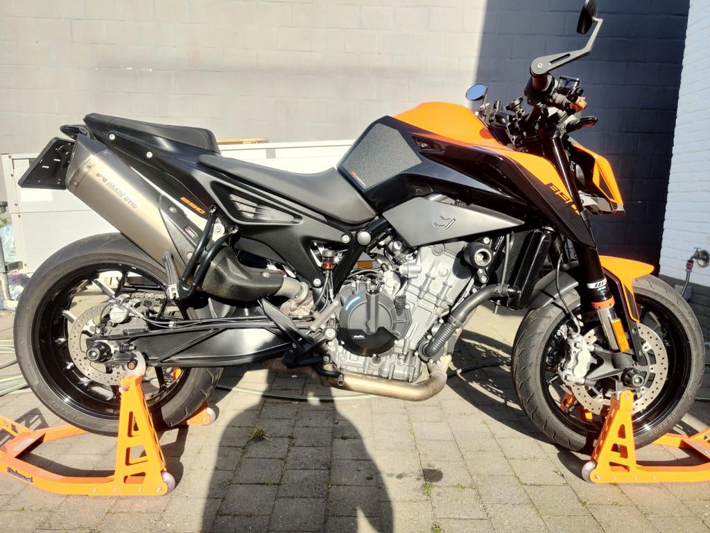 Duke 890 L, 2 cilinders, Occasion, 890 cc, Minimaal motorrijbewijs A2