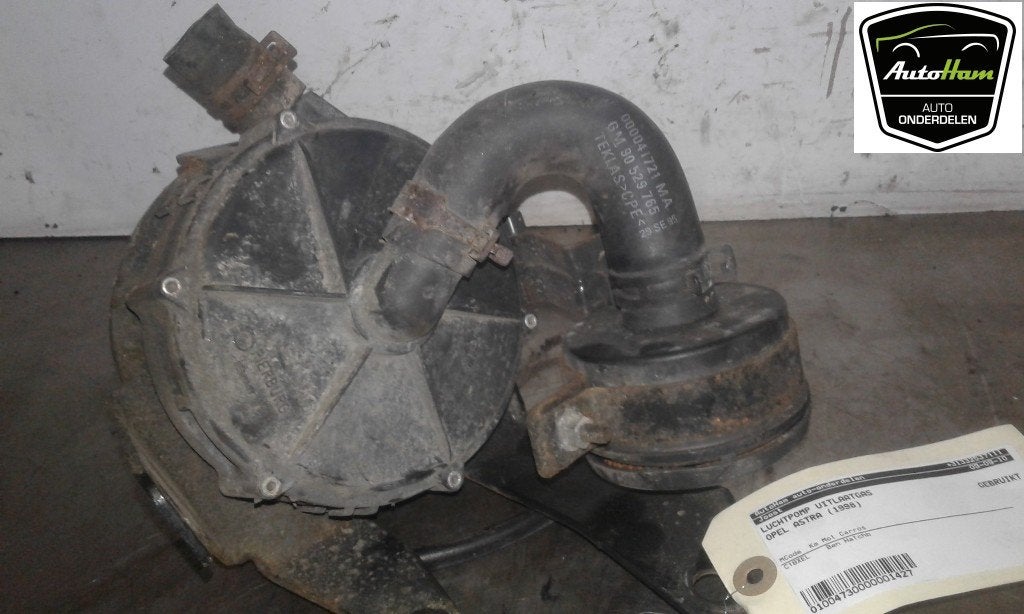 POMPE RECIRCULATION GAZ D ECHAPPEMENT (|90542757|90470029|90, Autos : Pièces & Accessoires, Systèmes d'échappement, Utilisé, Opel