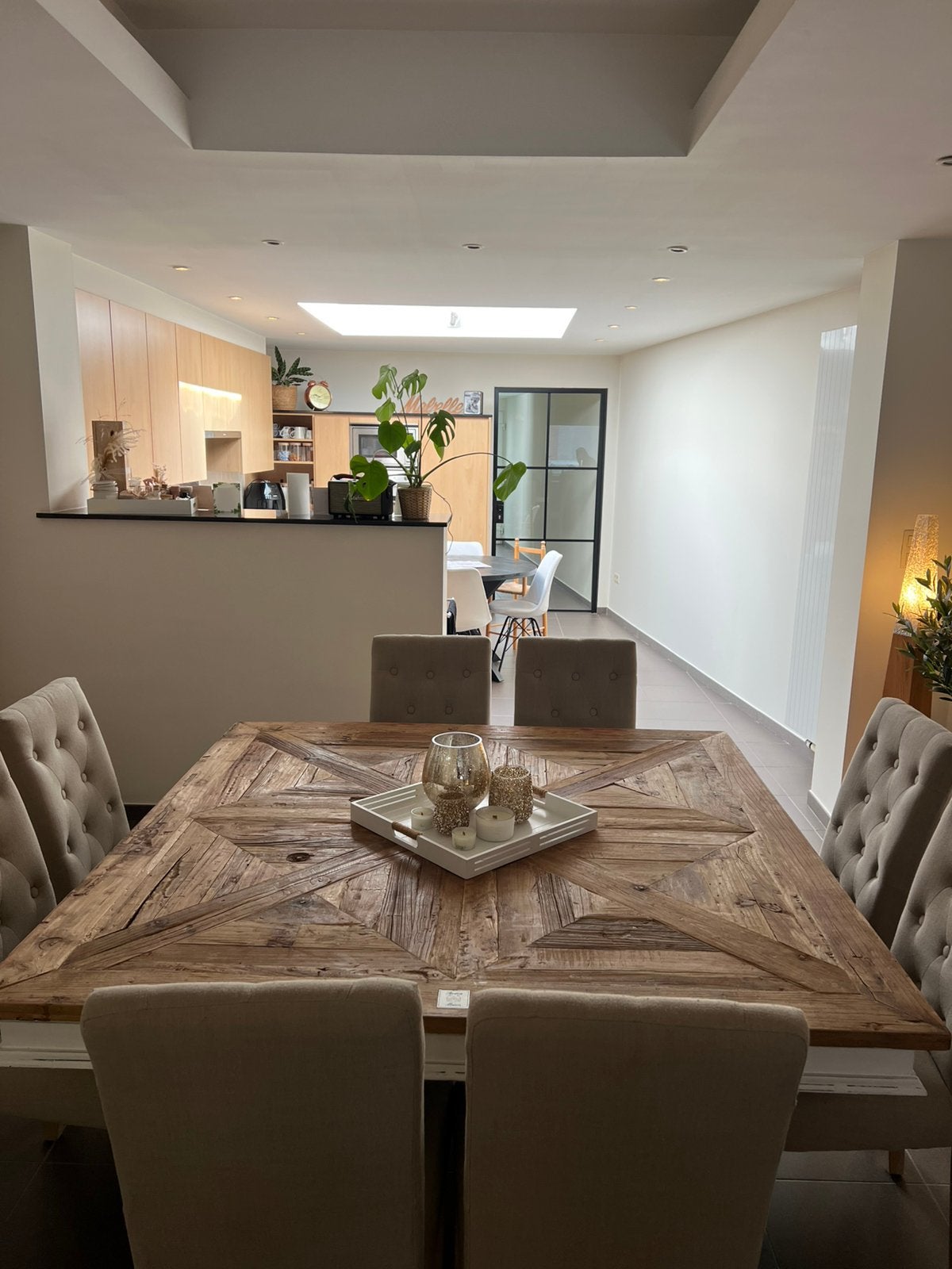Maison Rivièra tafel, Huis en Inrichting, Ophalen, Zo goed als nieuw, 6 tot 8 stoelen