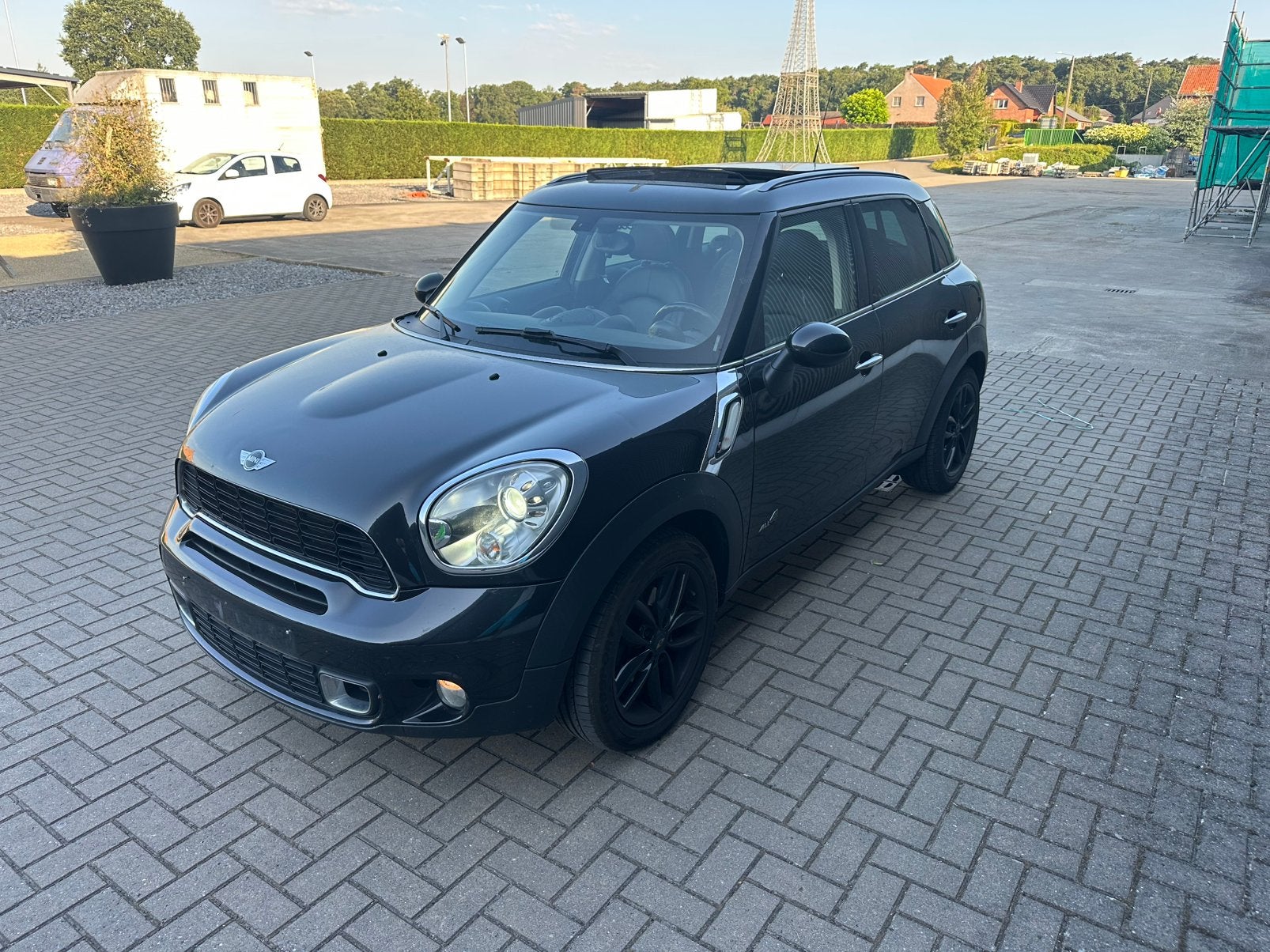 Mini countryman SD automaat te koop met alle opties, Auto's, Mini, Automaat, Euro 5, 1995 cc, Zwart