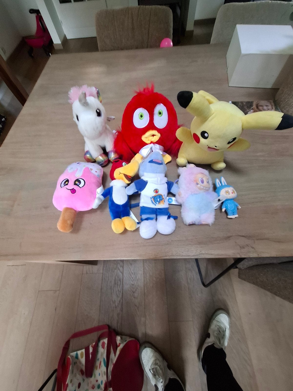 set van 7 knuffels en labubu popje, Kinderen en Baby's, Ophalen