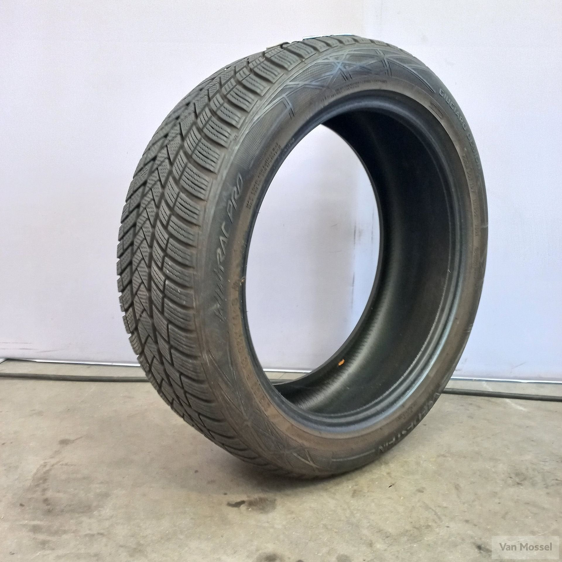 Vredestein Wintrac PRO 215/50/R19 93H, Véhicule de tourisme, -, Pneu(s), 19 pouces