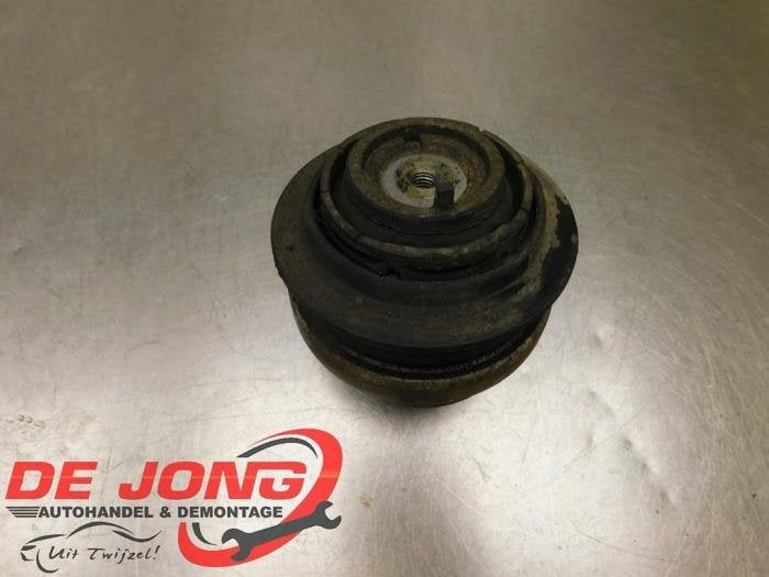 Support moteur d'un Mercedes E-Klasse, Autos : Pièces & Accessoires, Suspension & Châssis, Mercedes-Benz, Utilisé, 3 mois de garantie