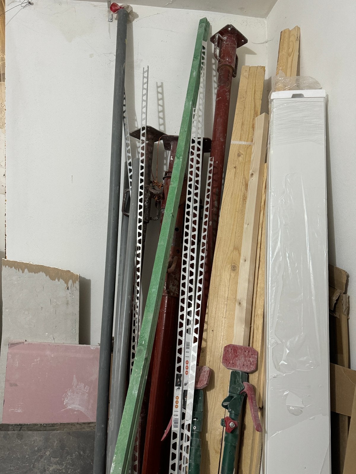 Etançons en lot de 4 ou par piece, Bricolage & Construction, Enlèvement, Comme neuf