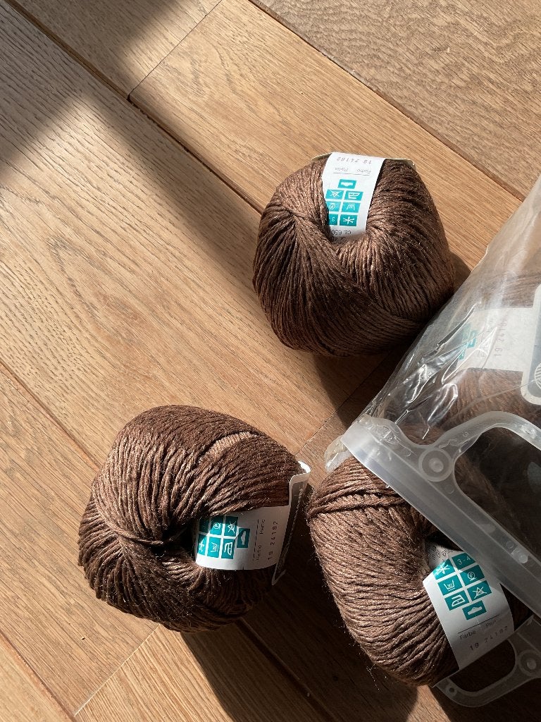 AUSTERMANN mandarin, nieuwe brei haakwol, topmerk, 500 gram, Hobby en Vrije tijd, Ophalen of Verzenden, Nieuw, Breien of Haken