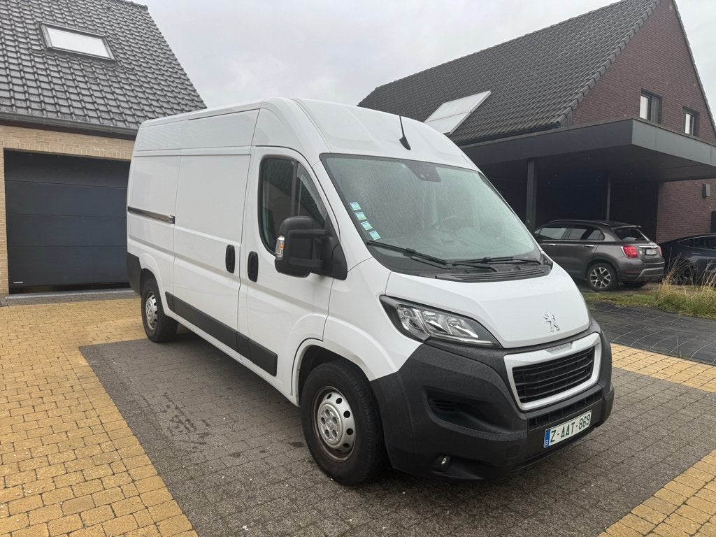 Peugeot boxer 2.2 HDI L2H2 140 pk 49000 km 3ton sleep, Voorwielaandrijving, Stof, Euro 6, https://public.car-pass.be/vhr/c9569383-ed3d-4cfb-be80-380dabfacefb