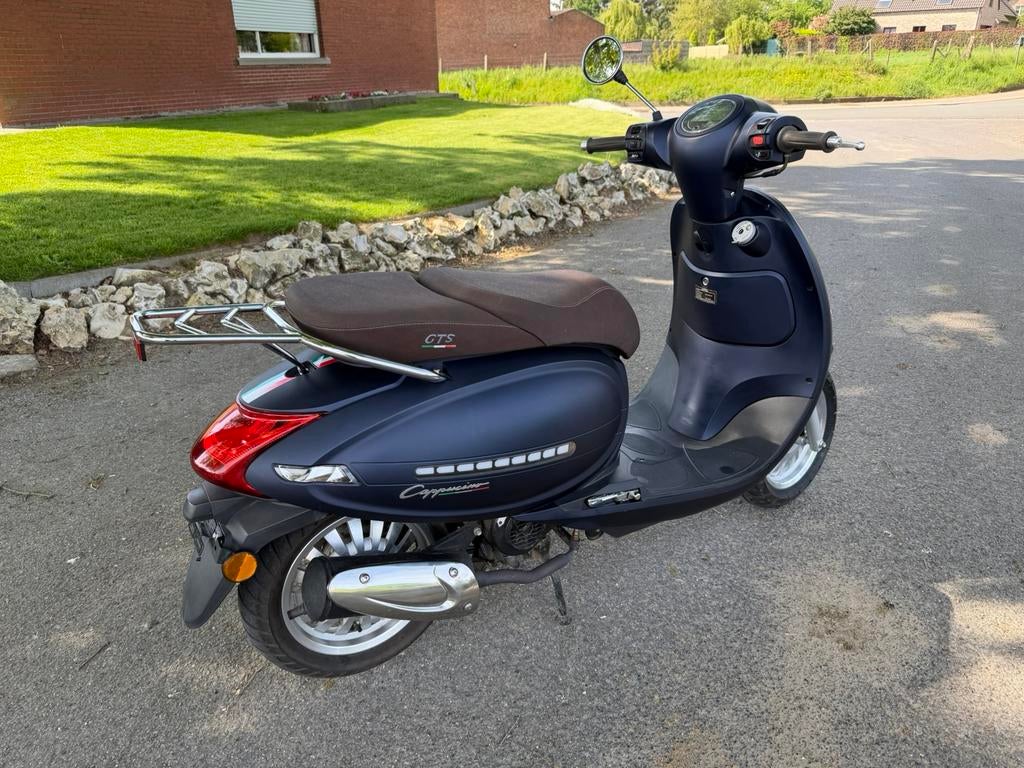 Te koop een GTS Cappucino met maar 3480km op klok ZGAN, Vélos & Vélomoteurs, Scooters | Marques Autre, Comme neuf, Classe B (45 km/h)