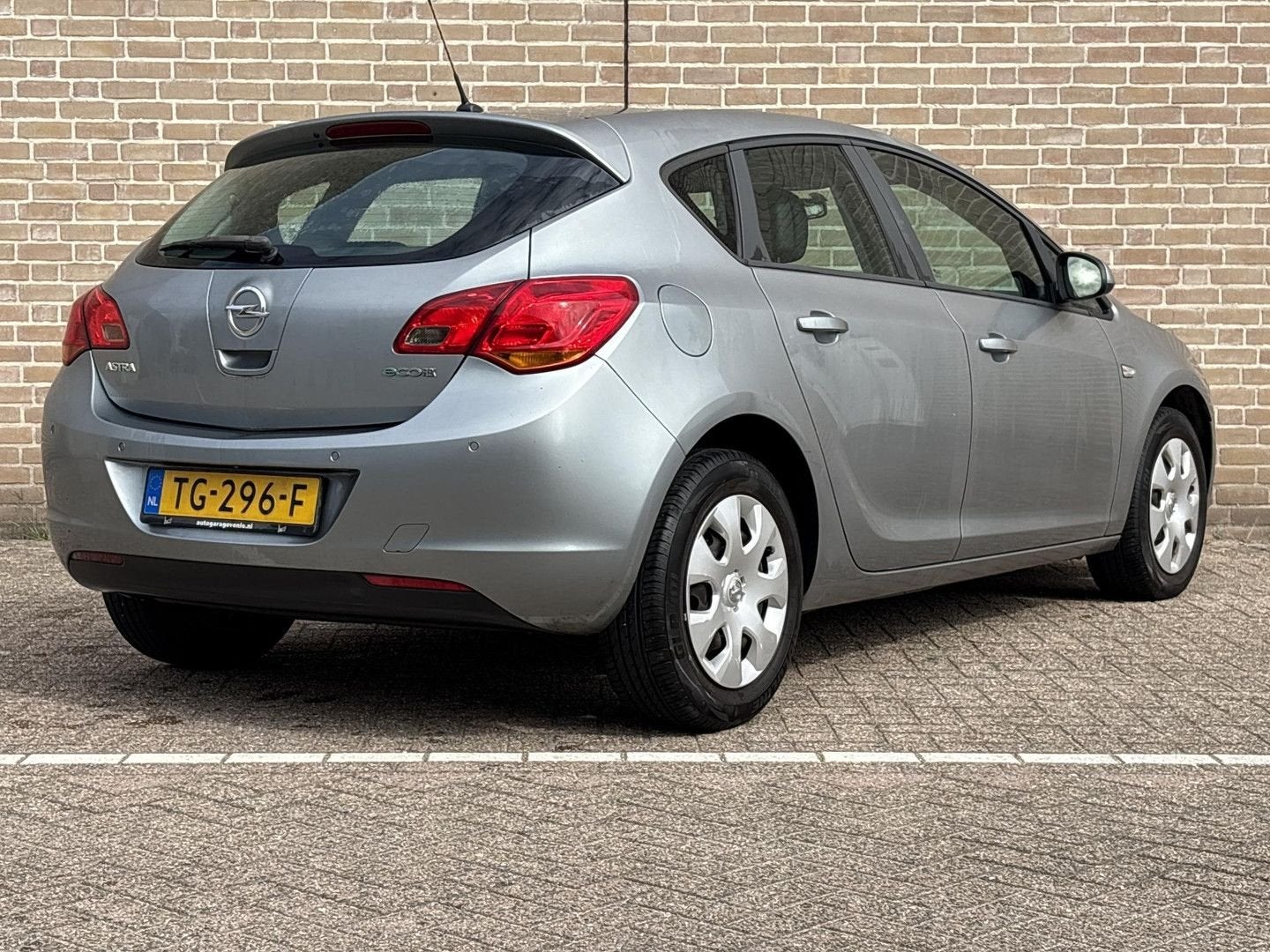 Opel Astra 1.4 Cosmo | Airco | Cruise | PDC | Stoelverwarmin, Autos, Argent ou Gris, 129 g/km, Entreprise, Boîte manuelle