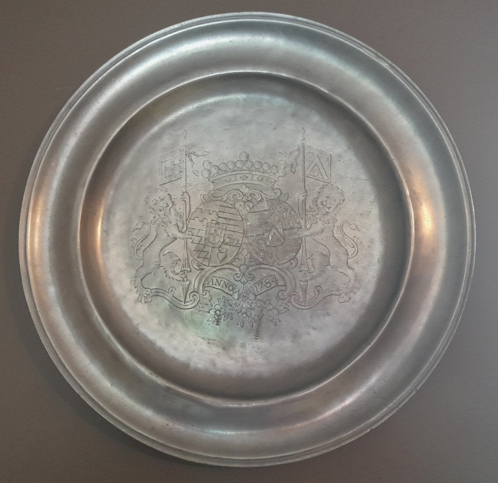 Assiette murale étain « anno 1784 » - Vintage, Antiquités & Art, Antiquités | Étain, Enlèvement ou Envoi