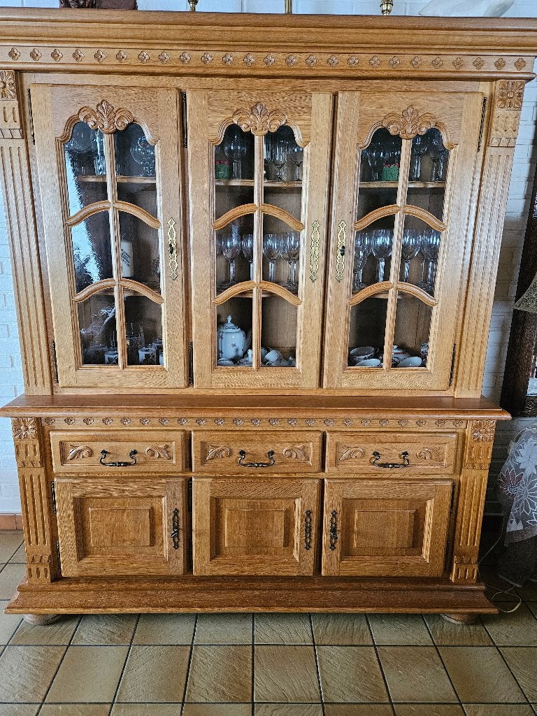 Eetplaats, Huis en Inrichting, Complete eetkamers, Ophalen, Zo goed als nieuw, Kwaliteitsvol landelijk klassieke stijl, 6 tot 8 stoelen