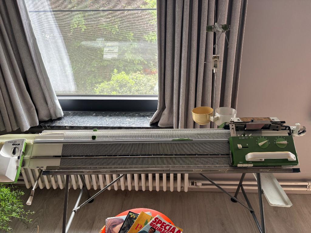 Passap duomatic 80, Hobby en Vrije tijd, Breien en Haken, Ophalen, Gebruikt, Breien, Machine