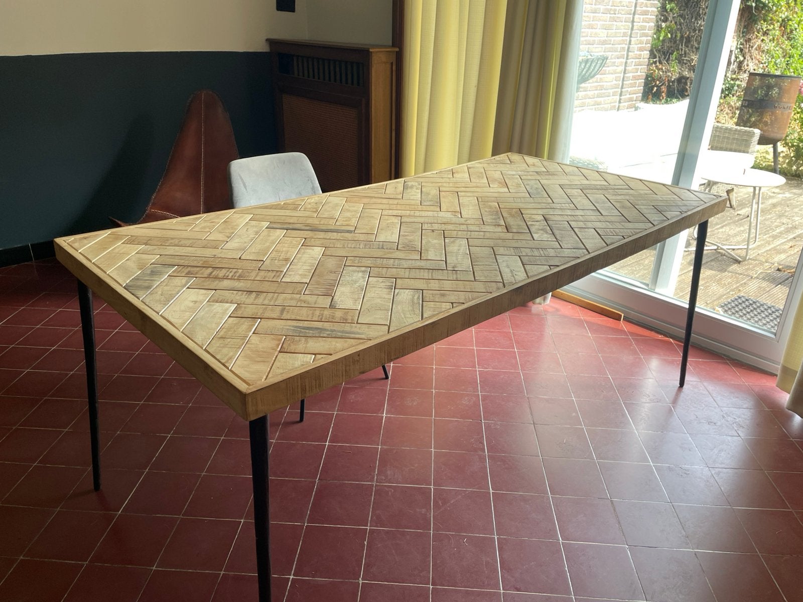 Tafel visgraat, Huis en Inrichting, Tafels | Eettafels, Ophalen, 50 tot 100 cm, Zo goed als nieuw, Vijf personen of meer