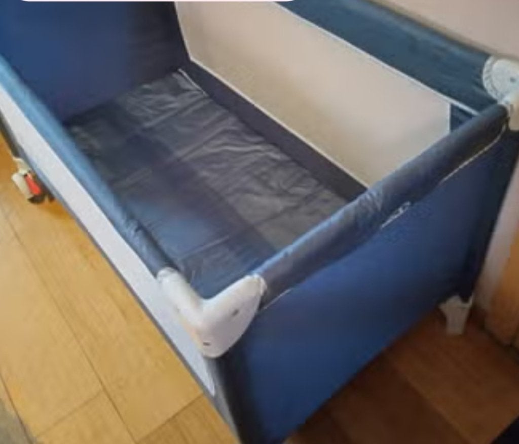 Gratis opvouwbaar reisbedje voor baby/kleuter zonder matras, Ophalen, Zo goed als nieuw, Reisbedje
