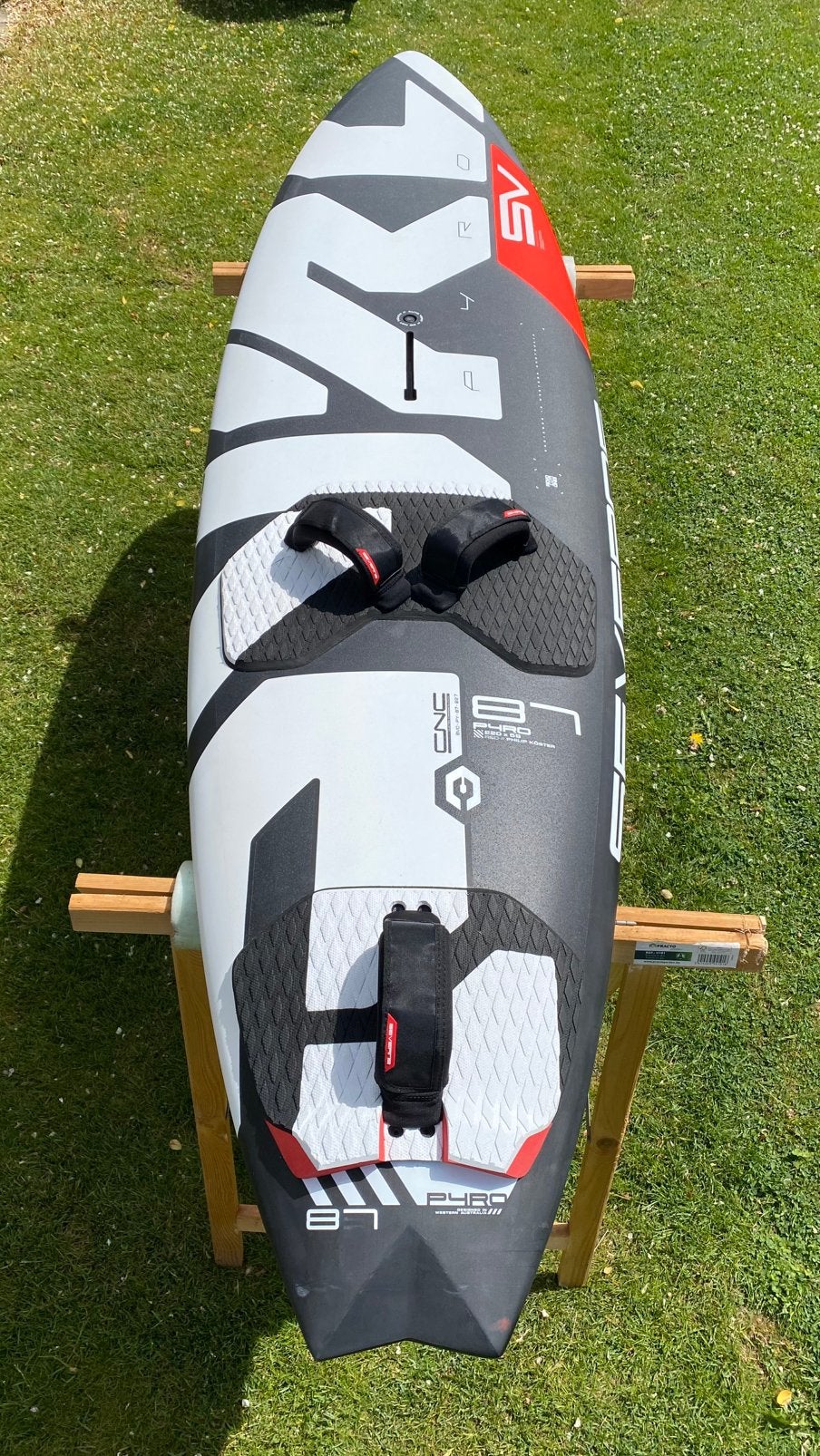Windsurfpl severne pyro 87L perf st, Ophalen, Zo goed als nieuw, Severne, Met vin(nen)