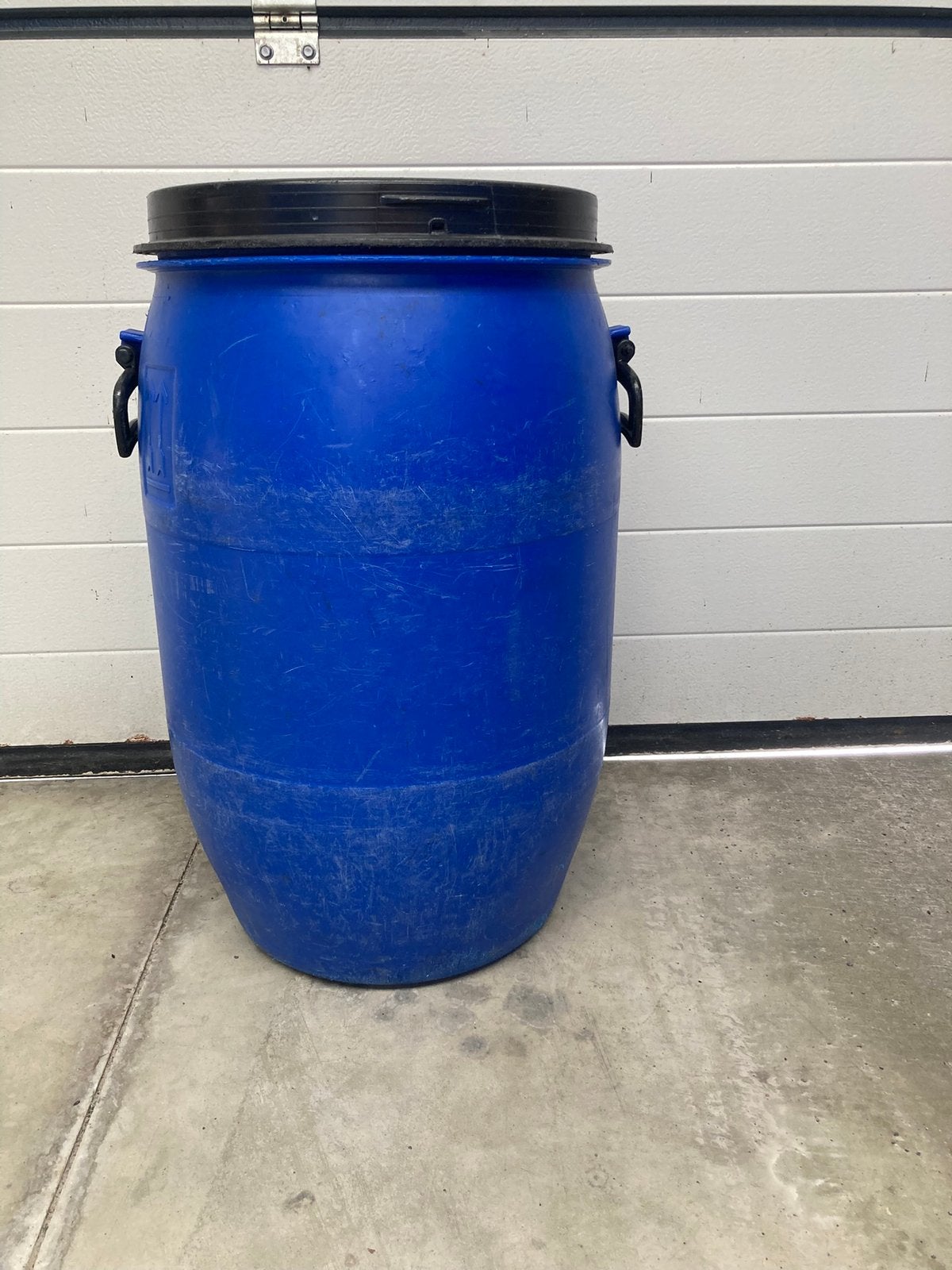 Plastic ton, Minder dan 75 liter, Ophalen, Gebruikt, Kunststof