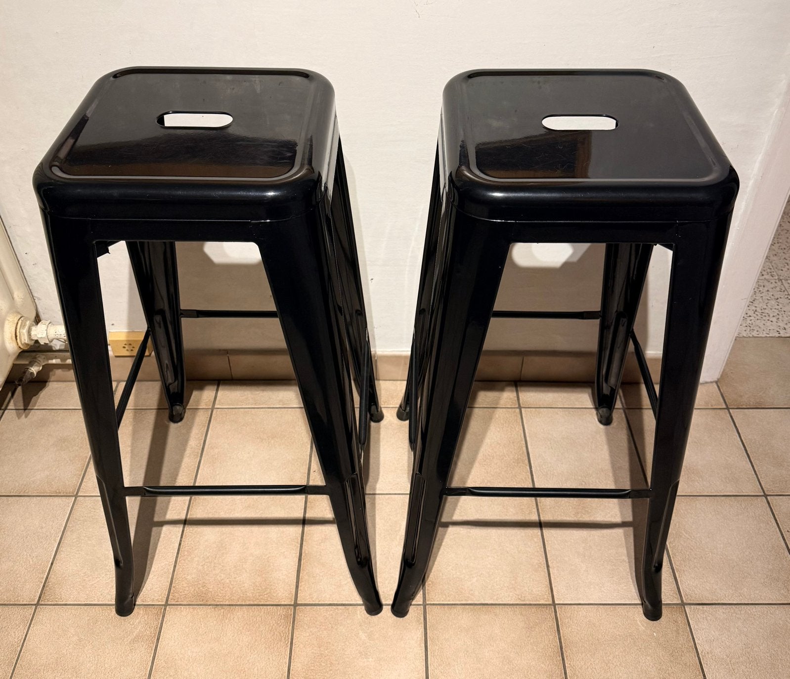 2x Tabouret de bar industriel noir modèle Ziggy, Maison & Meubles, Tabourets de bar, Avec repose-pieds, 2 tabourets, Comme neuf