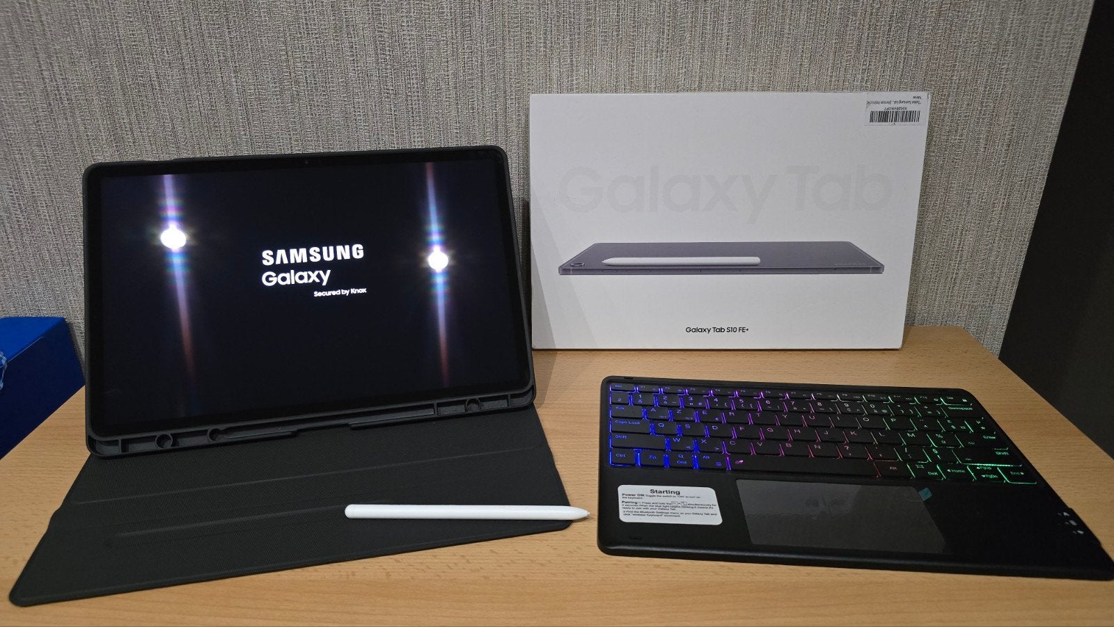 Tablette Samsung Galaxy Tab S10Fe plus + housse et clavier, 13 pouces ou plus, Comme neuf, Mémoire extensible, Wi-Fi