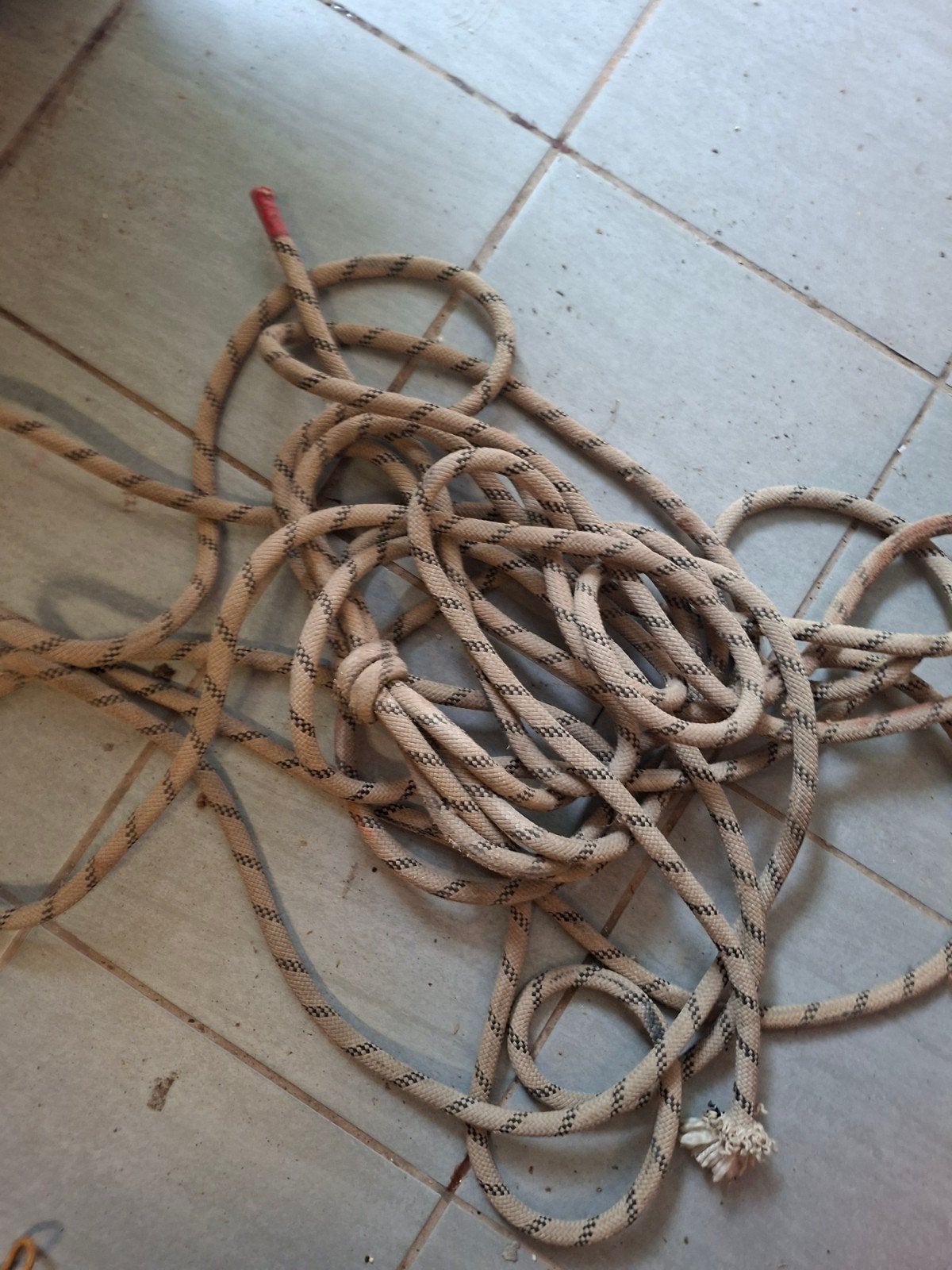 Materiel de grimpeur, Enlèvement