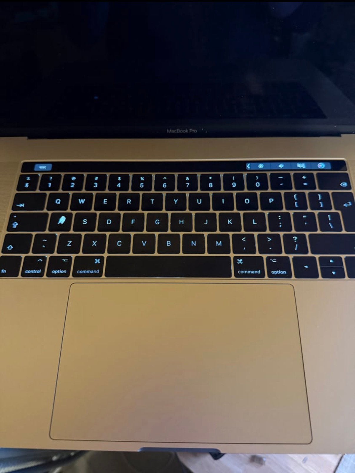Macbook pro 2016 - ecran hors service, Qwerty, 512 GB, Utilisé, 15 pouces