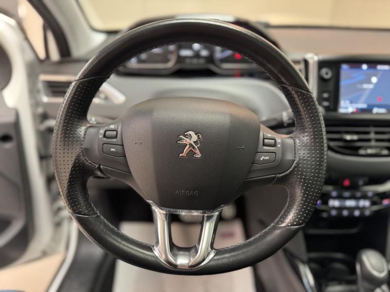 Peugeot 2008 1.2i Crossway AUTOM. *TOPSTAAT* GPS|PANO|PDC|AI, Auto's, Peugeot, Automaat, 110 g/km, Wit, 5 deurs