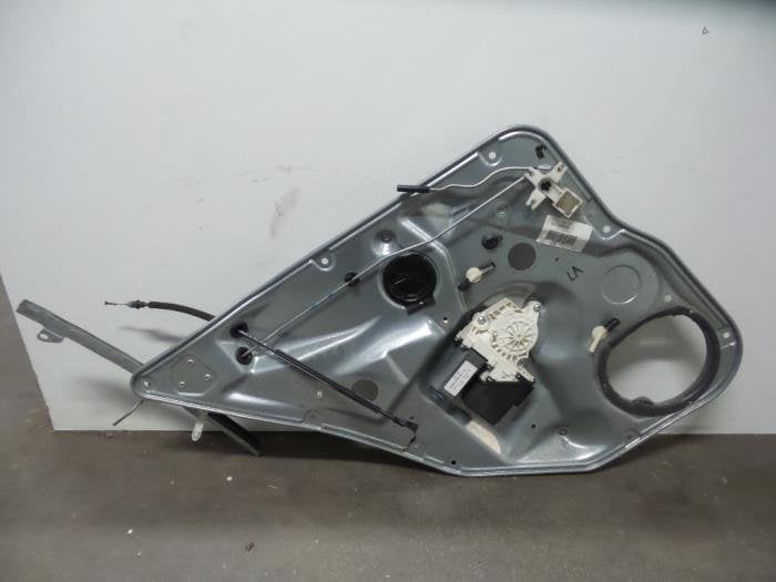 Mécanique vitre 4portes arrière gauche d'un Seat Ibiza (Ib, -, 3 mois de garantie, Utilisé, -