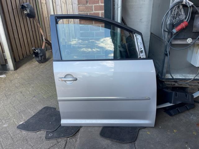 PORTE AVANT DROITE LA7W Touran (1T3) (1T0831056AA), Autos : Pièces & Accessoires, Carrosserie & Tôlerie, Porte, Volkswagen, Avant