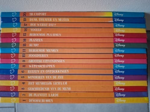 Disney kids encyclopedie (17 boeken), Ophalen of Verzenden, Gelezen, Disney