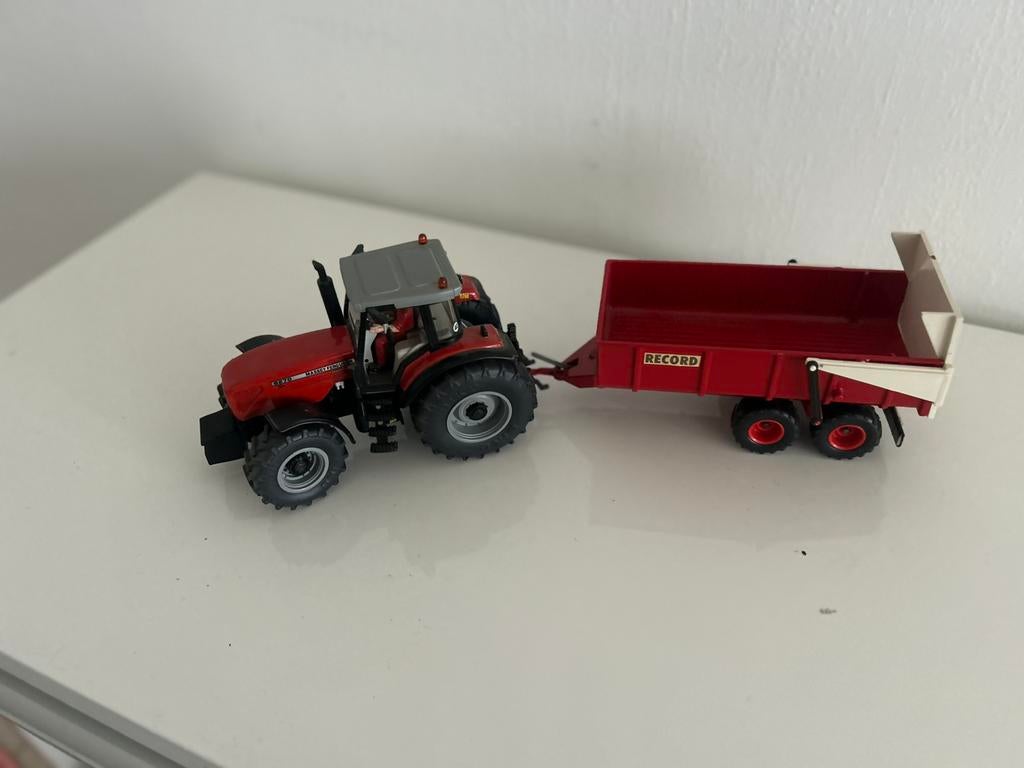 Siku Massey Ferguson 8270 +Record Tipper 1:32 — Kit complet, Enlèvement ou Envoi, Utilisé, Tracteur et Agriculture, SIKU