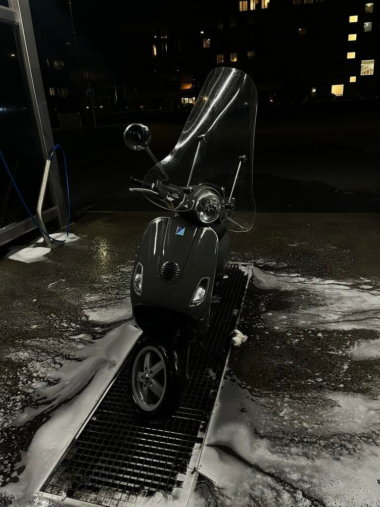 Vespa LX 2 Takt 2008, Ophalen, Tweetakt, Klasse A (25 km/u), Zo goed als nieuw
