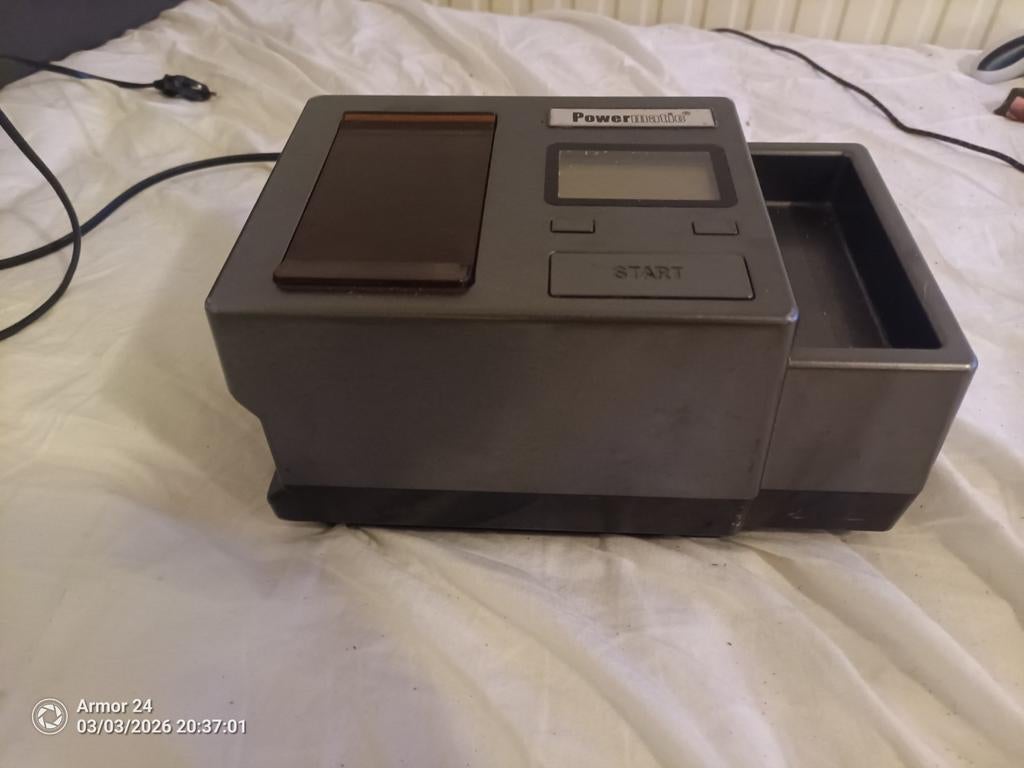 Sigarettenmachine, Enlèvement