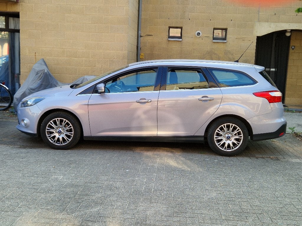 Ford Focus MK3. 2011bj., Euro 5, Stof, 4 cilinders, USB