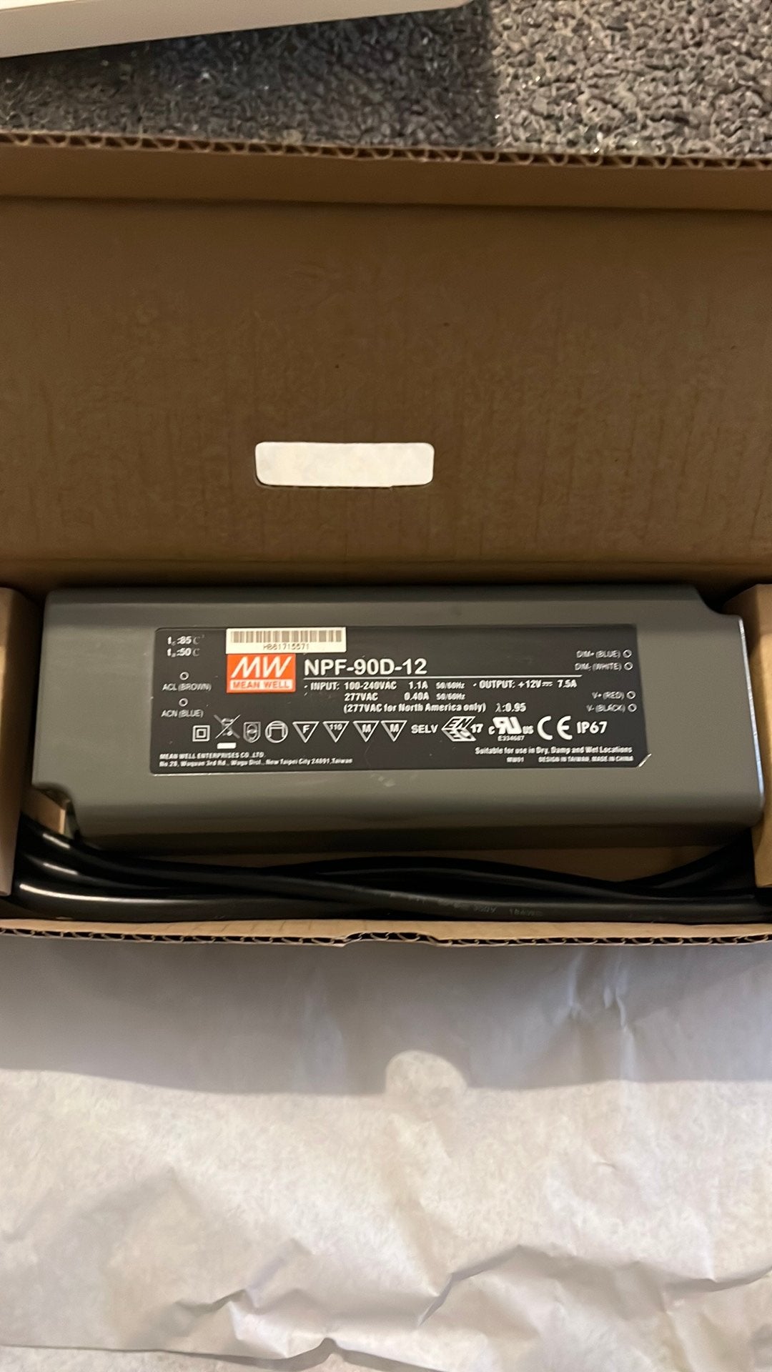 Nieuwe Mean Well NPF-90D-12 LED driver 12V 90W dimbaar IP67, Doe-het-zelf en Bouw, Ophalen, Nieuw