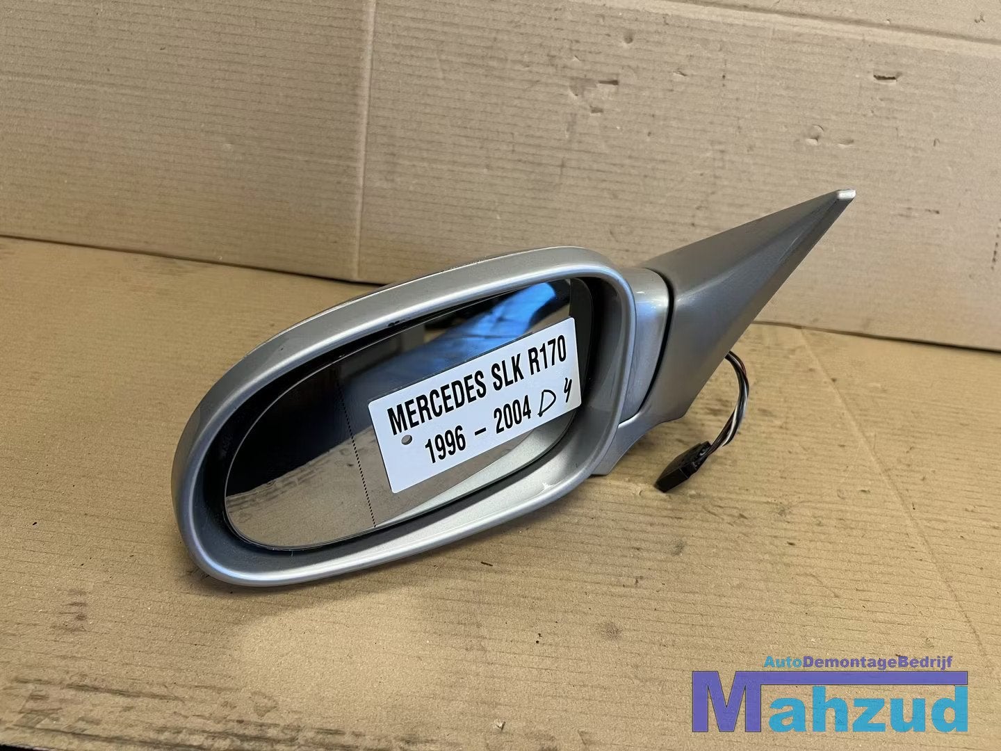 Mercedes SLK R170 Zilver grijs Links spiegel 1996-2004, Gebruikt, Mercedes-Benz AG, Mercedes-Benz, Mercedesstrasse 120
70372  Stuttgart, DE