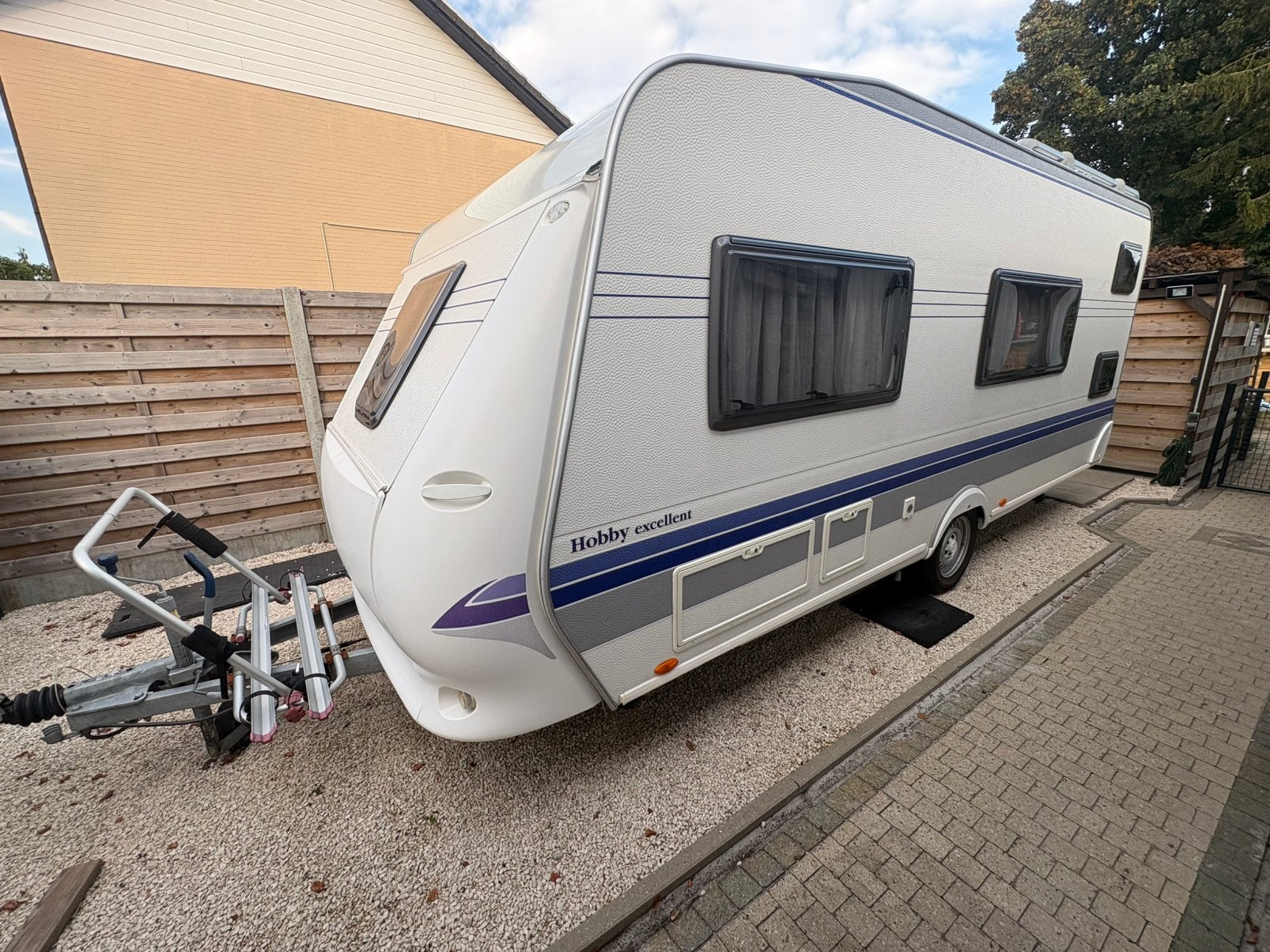 Hobby 500kmfe caravan met **stapelbed**, Caravans en Kamperen, Stapelbed, Hobby, Particulier, Fietsenrek