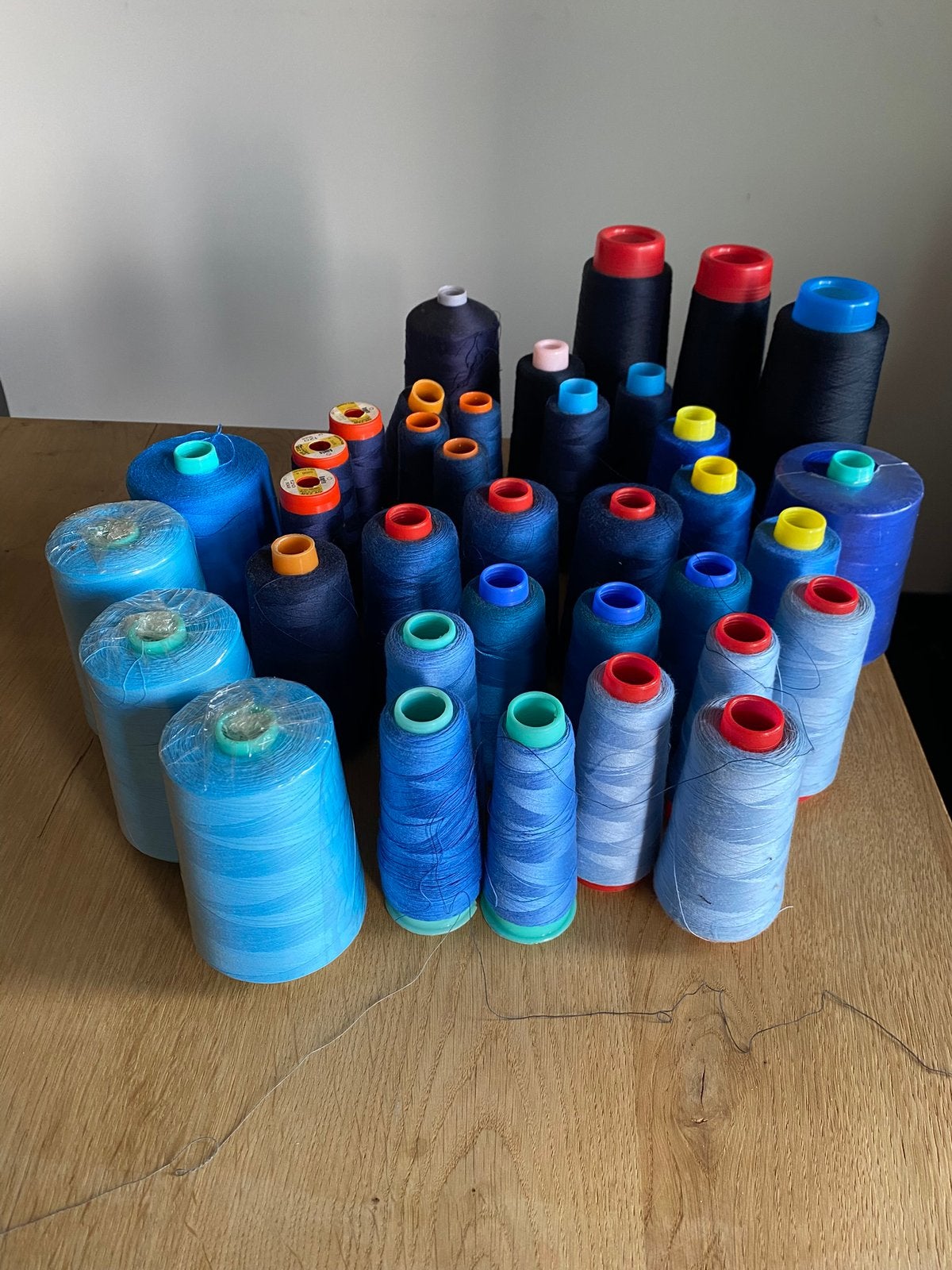 Partij blauw lockgaren, Hobby en Vrije tijd, Ophalen