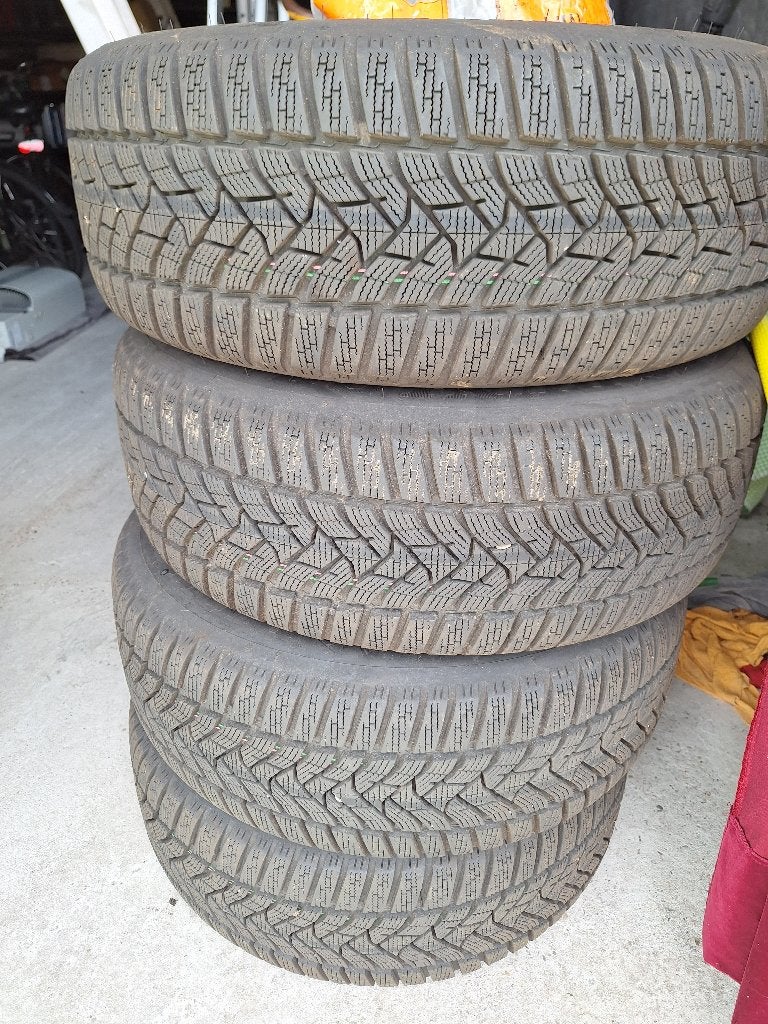 Winterbanden Dunlop Wintersport 5, Auto-onderdelen, Ophalen, 16 inch, Banden en Velgen, Winterbanden